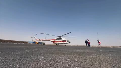 حضور میدانی و بازدید دکتر کولیوند، رئیس جمعیت هلالاحمر، از مرزهای شلمچه و چذابه، جلوهای از نظارت مستقیم بر روند خدمترسانی به زائران اربعین حسینی بود