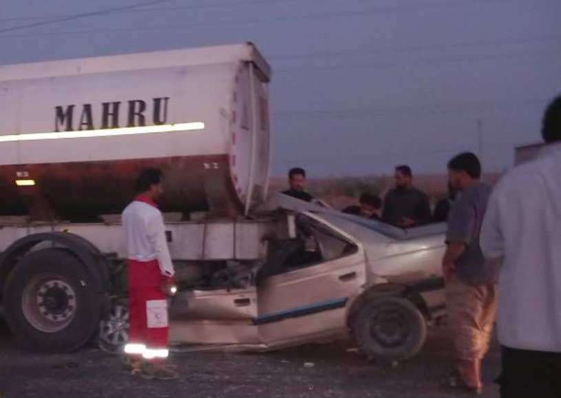 برخورد سواری پژو ۴۰۵ با تریلی در محور آبادان–اهواز ۲ جانباخته بر جای گذاشت