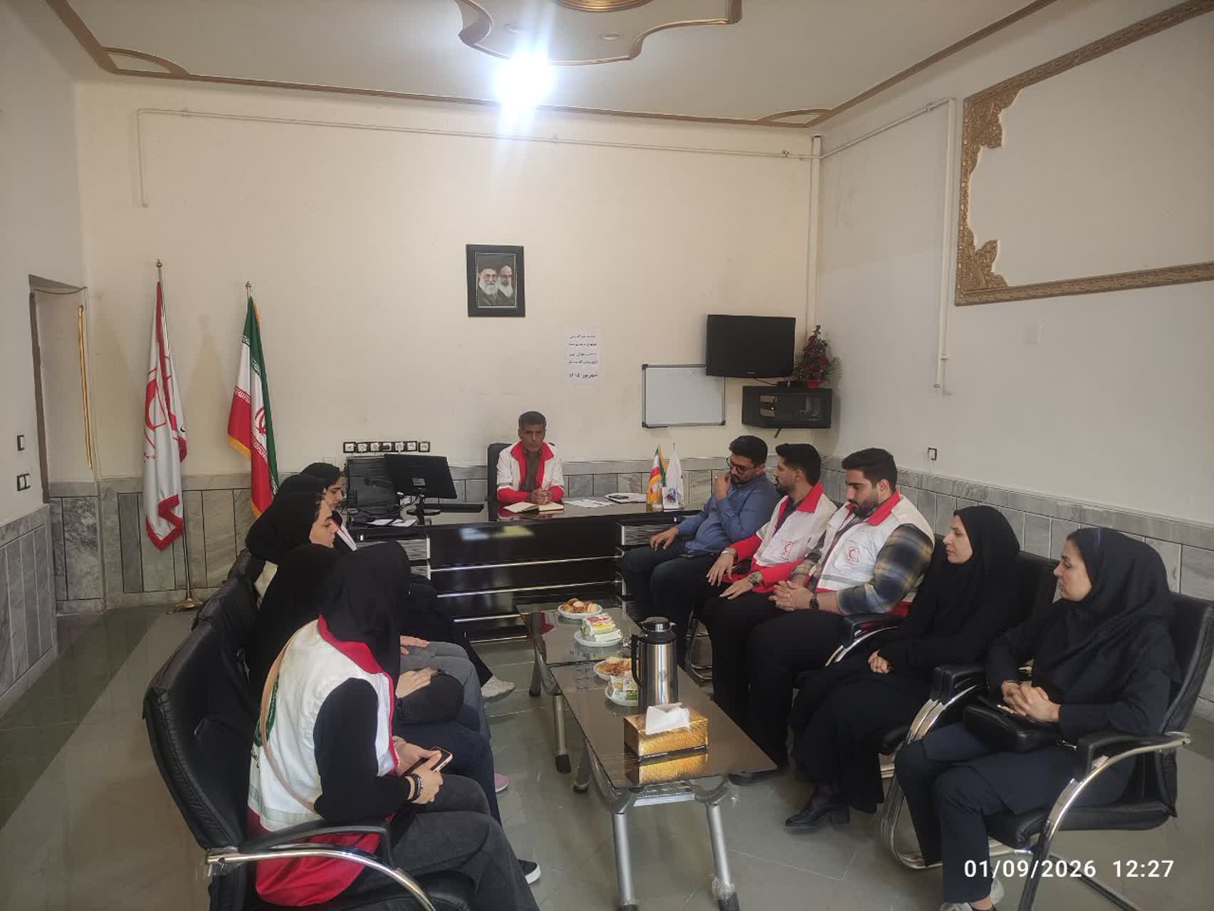 نشست هم‌اندیشی مربیان جمعیت هلال‌احمر اندیمشک برگزار شد