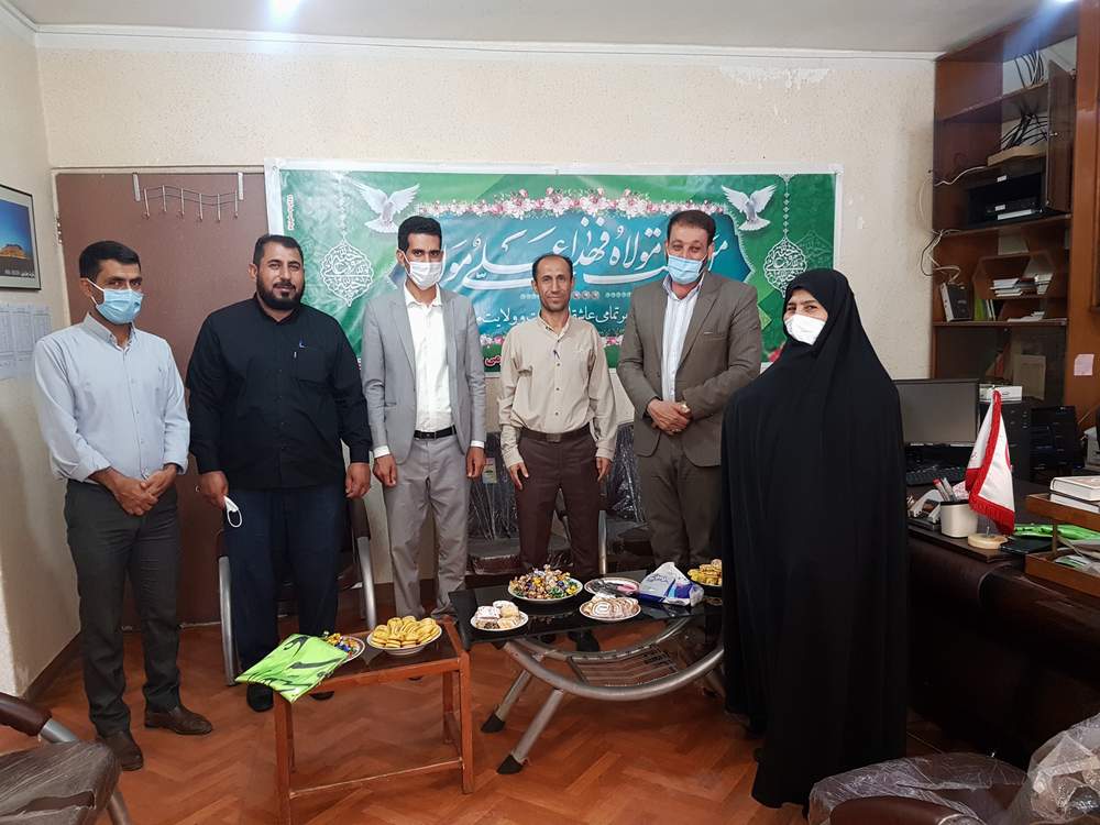 درآستانه فرا رسیدن عید غدیرخم مراسم تجلیل از سادات جمعیت هلال احمر شهرستان شوش برگزار شد