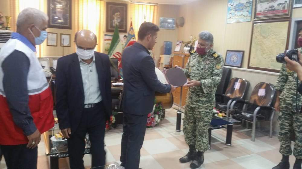 حضور مشاور مدیر عامل جمعیت هلال احمر خوزستان در ستاد فرماندهی تیپ۴۵تکاور شوشتر