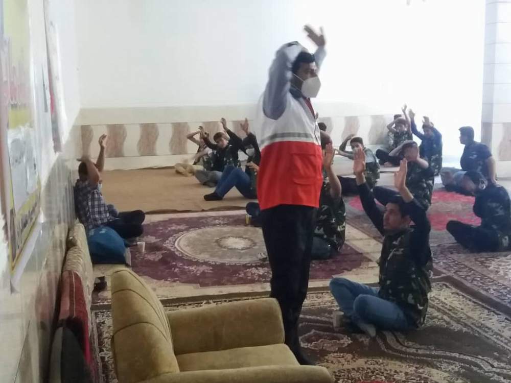 برگزاری کلاس امداد و کمک های اولیه ویژه اعضای بسیج شهر عرب حسن توسط جمعیت هلال احمرشوشتر