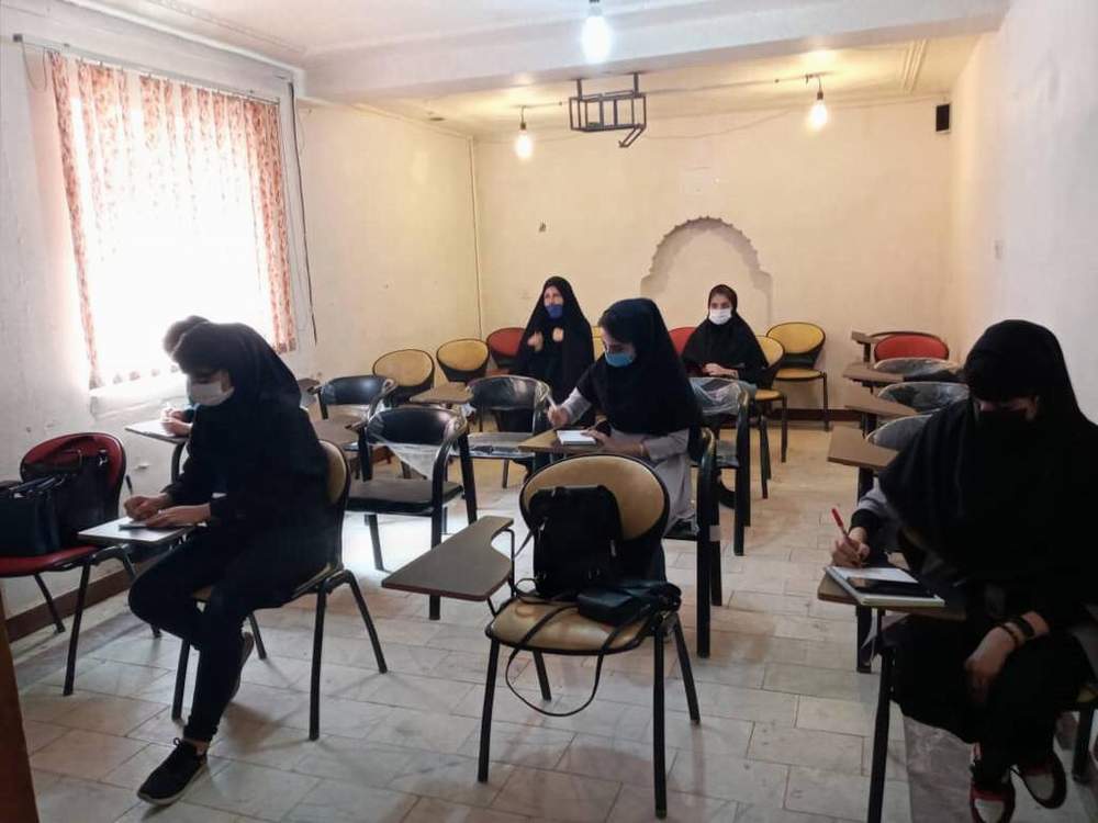 کلاس آموزشی کمک های اولیه با رعایت پروتکل های بهداشتی در مسجدسلیمان برگزار شد