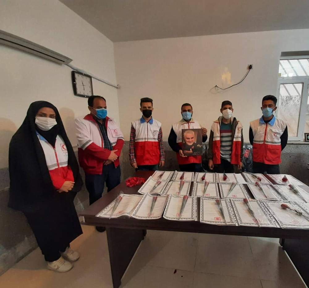 تجلیل از پرستاران و کادر درمان به مناسبت روز پرستار