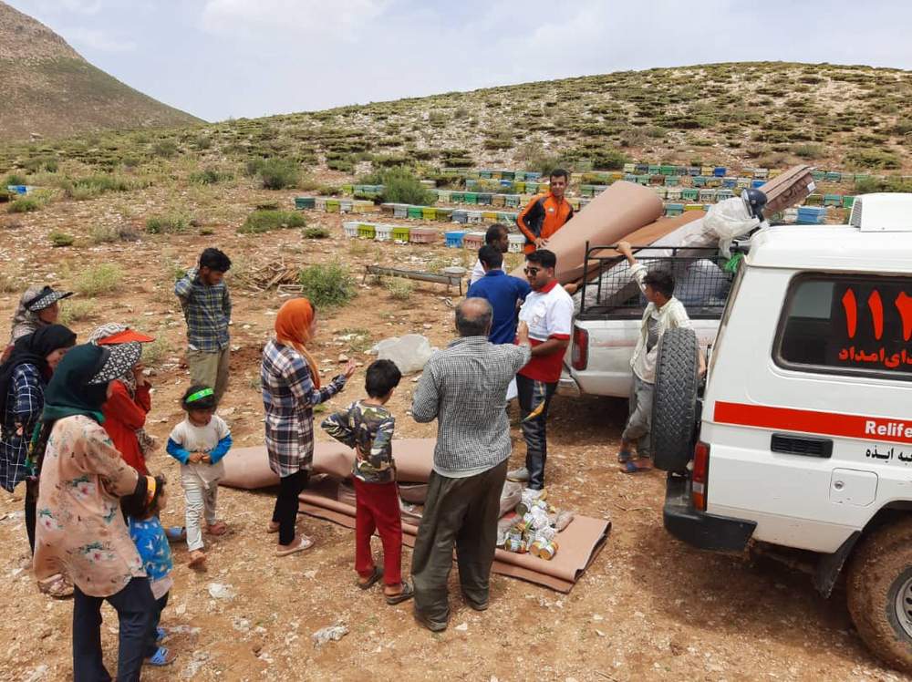 امدادرسانی به ۶۰خانوار سیل زده در روستا های ایذه