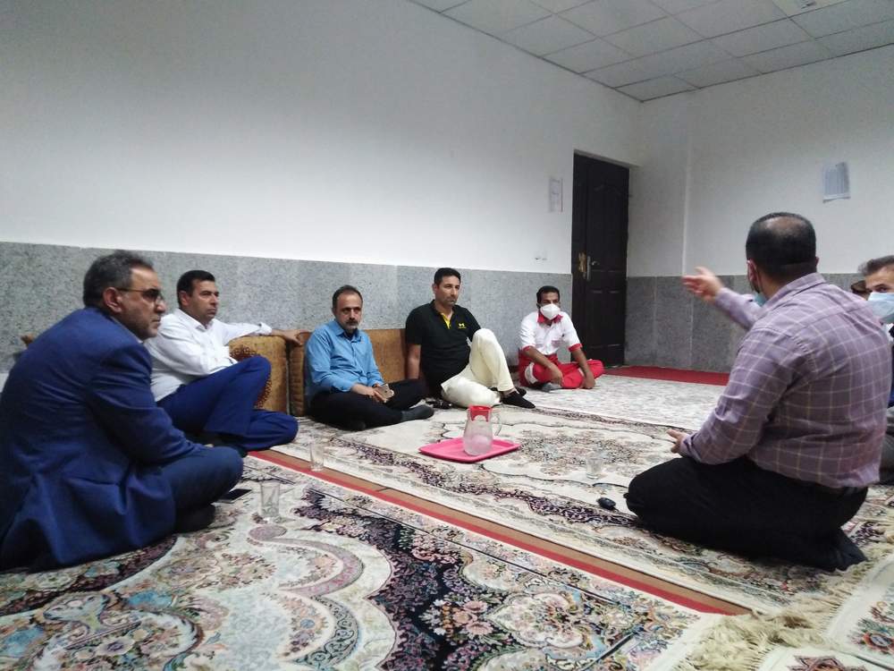 بازدید نماینده مجلس شورای اسلامی  از ورزشگاه 15 هزار نفری هلال احمر خرمشهر