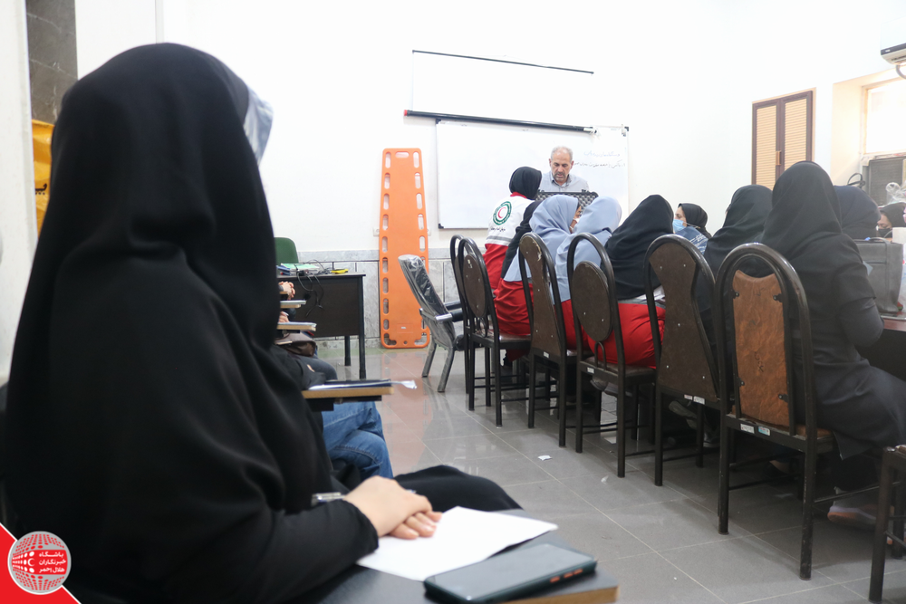 هلال احمر اندیمشک میزبان دوره ی تخصصی جستجو و نجات شهری شد