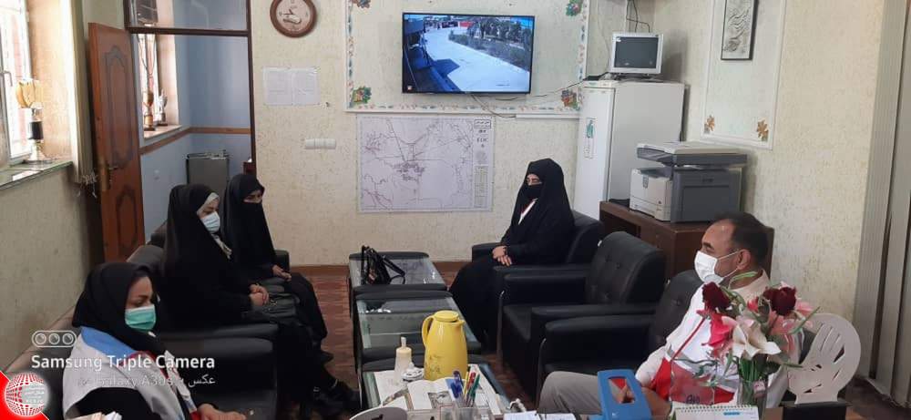 اعضای خانه هلال شهرک طالقانی با رییس جمعیت هلال احمر بندرماهشهر دیدار کردند.