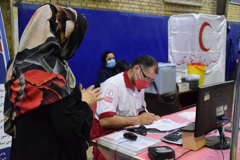 تجمیع مرکز واکسیناسیون هلال‌احمر اهواز با مرکز واکسیناسیون مستقر در نمایشگاه دائمی 