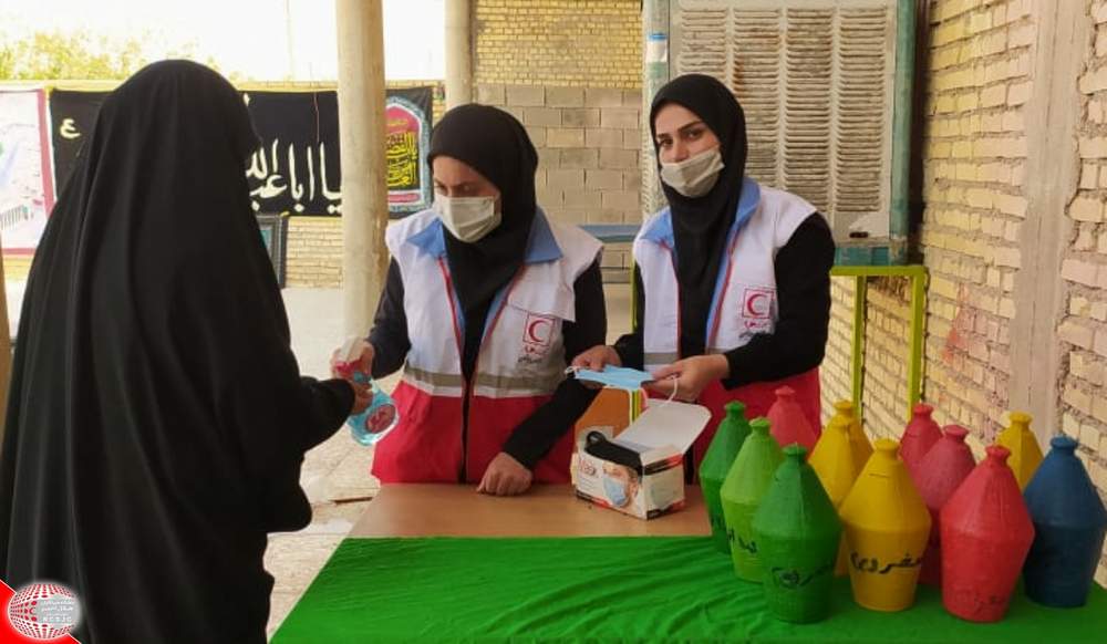 پوشش امدادی اعضای کانون جوانان هلال احمر روستای بختگان شهرستان باغملک در همایش شیرخوارگان ۱۴۰۱