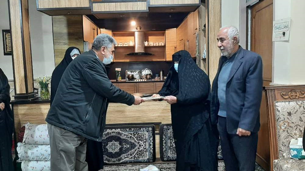 خانواده شهدا سرمایه های معنوی ای هستند که توانسته اند اسوه هایی این چنین تربیت کنند