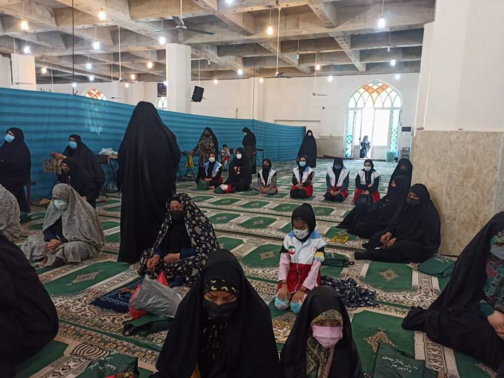 شرکت اعضای هلال احمر شهرستان رامهرمز در نماز جمعه