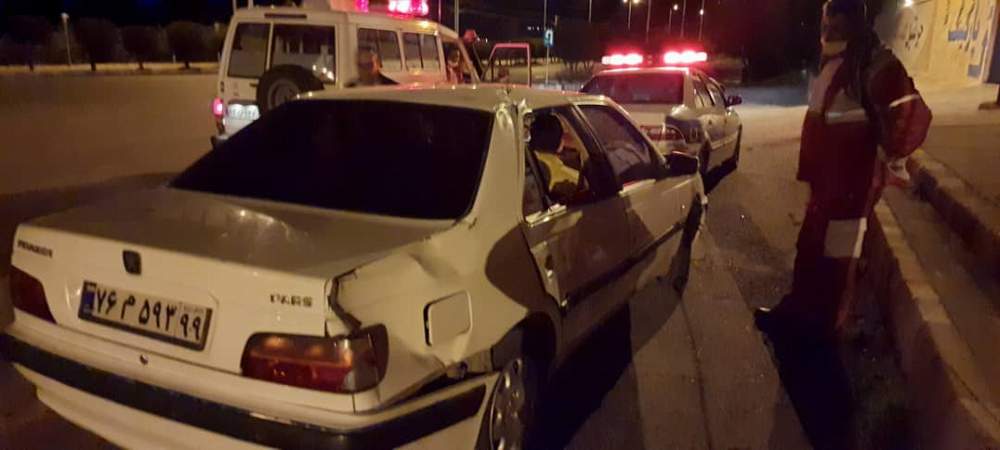 امدادرسانی نجاتگران پایگاه امداد و نجات اندیمشک به تصادف یک دستگاه خودرو با عابر پیاده