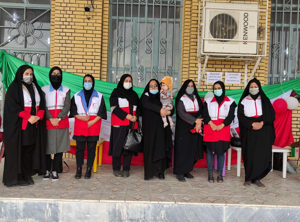 آیین ۲۲ بهمن در شهرستان ایذه خودرویی برگزار شد.