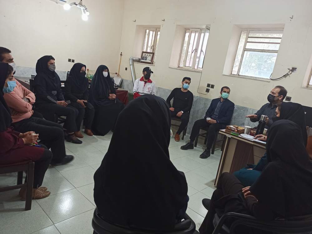 برگزاری جلسه هم‌اندیشی مربیان هلال‌احمر بهبهان با رئیس اداره آموزش و پژوهش جمعیت هلال‌احمرخوزستان