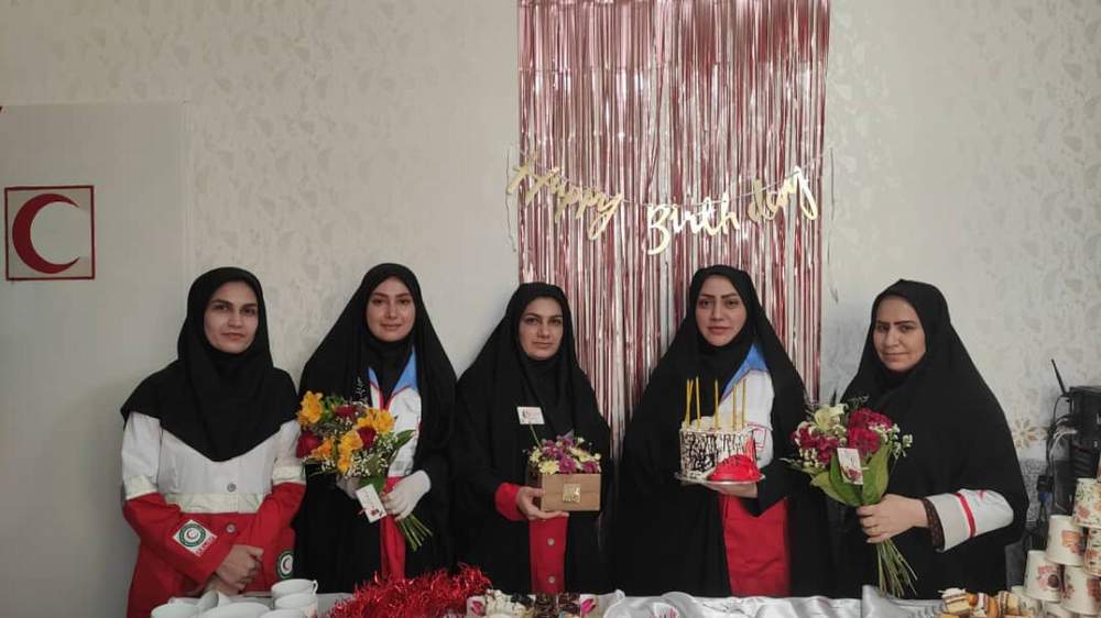 جشن تولدی متفاوت در هلال احمر شهرستان هفتکل
