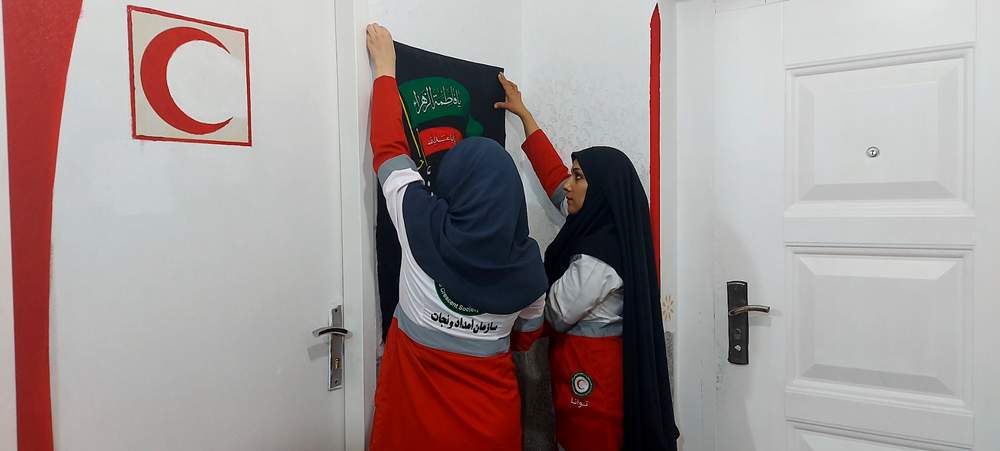 سیاهپوش کردن محیط اداری به مناسبت شهادت سیدوسالار شهیدان امام حسین (ع)