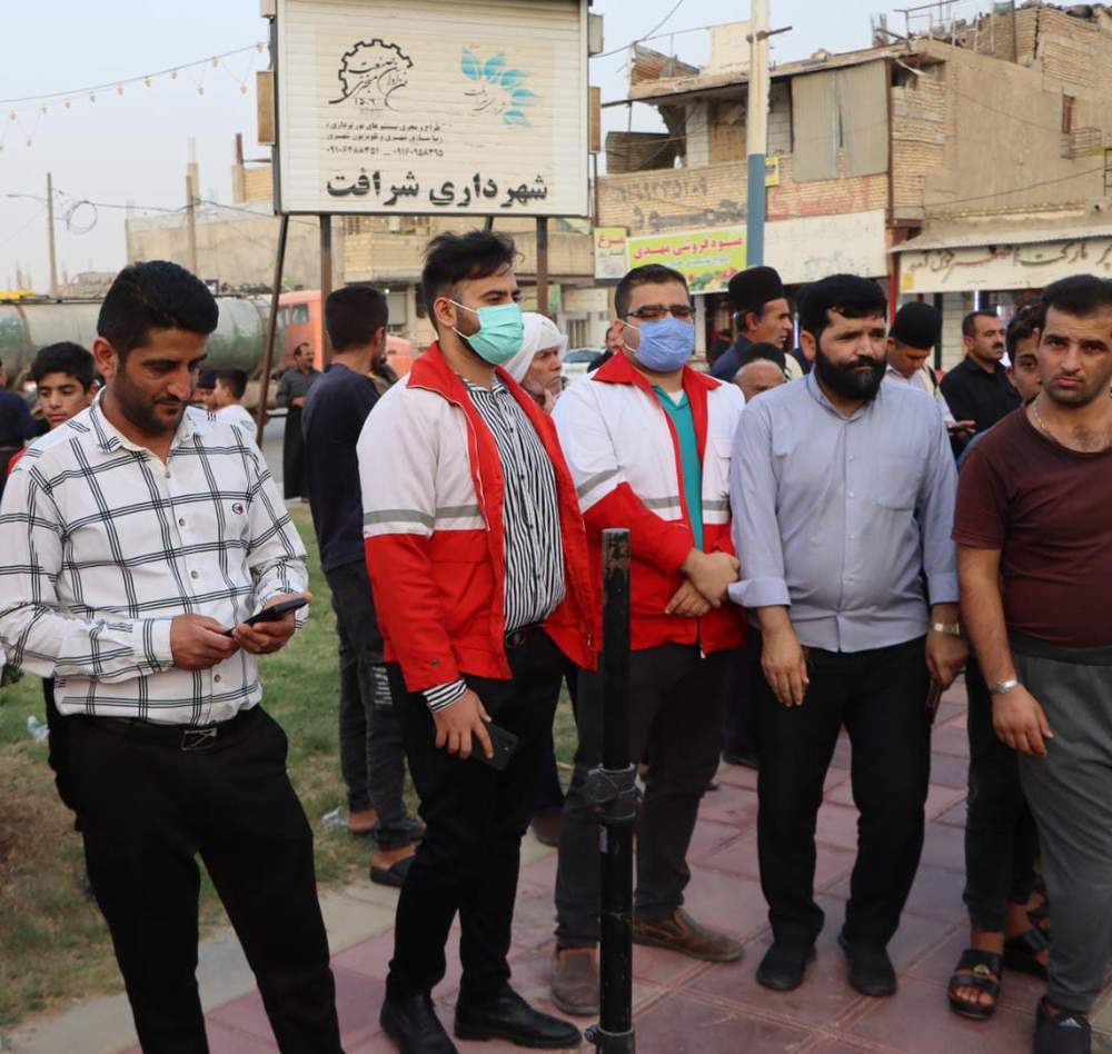 پوشش امدادی  مراسم سرود  سلام فرمانده در شهر شهید شرافت  توسط امدادگران هلال احمر شهرستان شوشتر