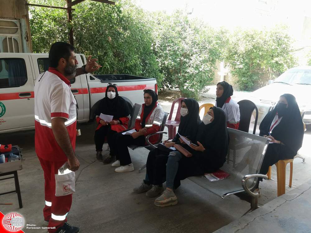 توان افزایی هفتگی خواهران جمعیت هلال احمر شهرستان باغملک برگزار شد