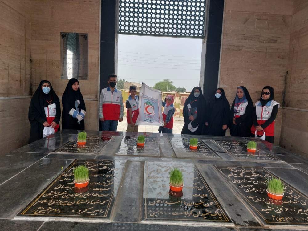مزار شهدای گمنام شهرستان هفتکل غبارروبی شد