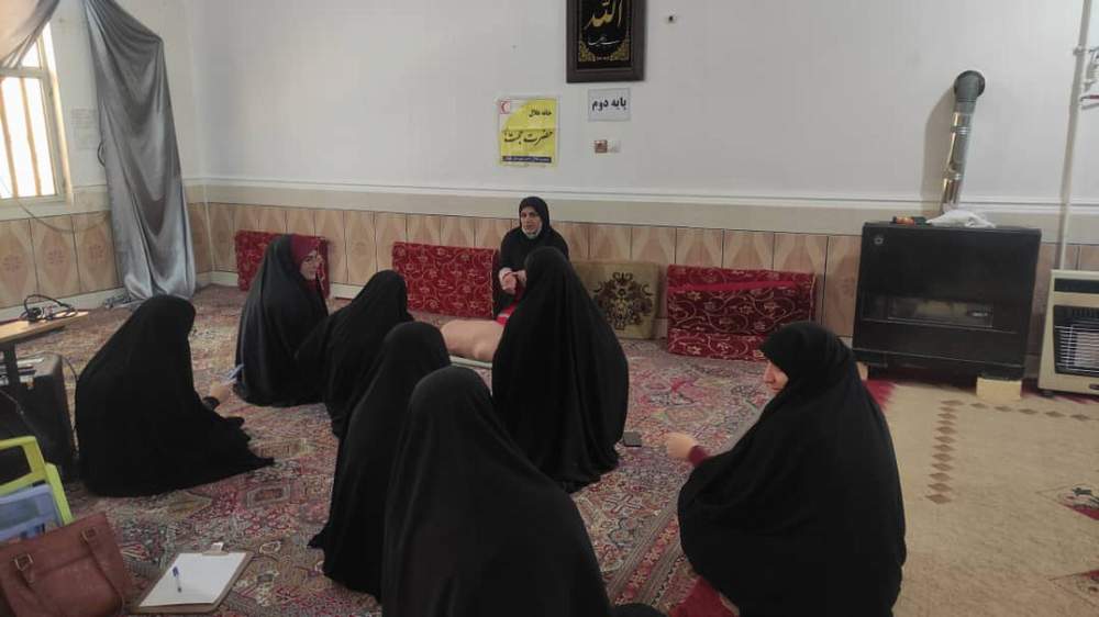 تمرین تک مهارتی (cpr)ویژه خانه های هلال جمعیت هلال احمر شهرستان هفتکل به مناسبت هفته هلال احمر