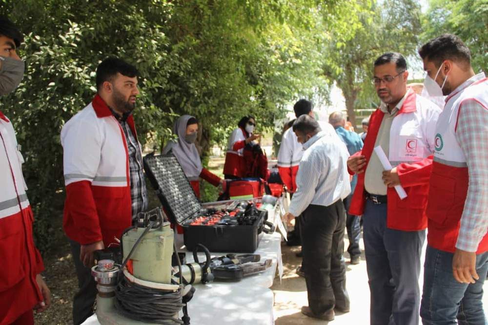 روز پرکار هلال احمر شهرستان اندیمشک در مصلی نماز جمعه این شهرستان