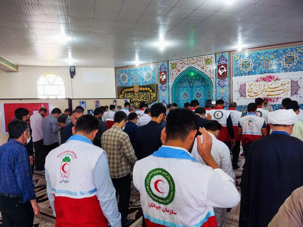 حضور کارکنان و اعضاء جمعیت هلال احمر شهرستان لالی در نماز جمعه