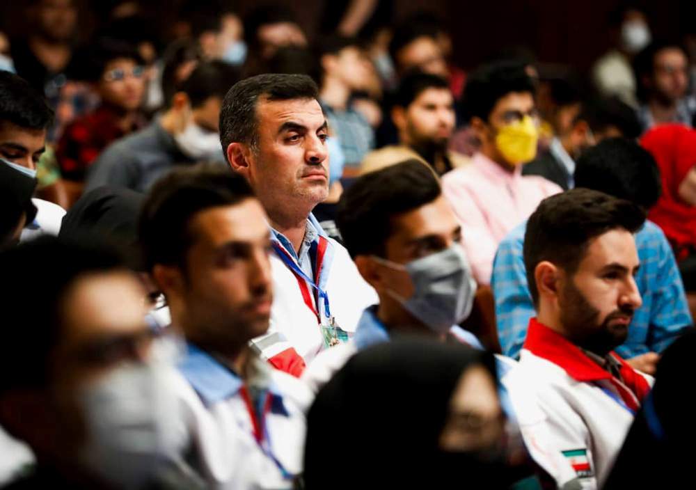 دو جوان بشردوست خوزستانی موفق به دریافت تندیس ملی فداکاری دانشجویان ایران شدند
