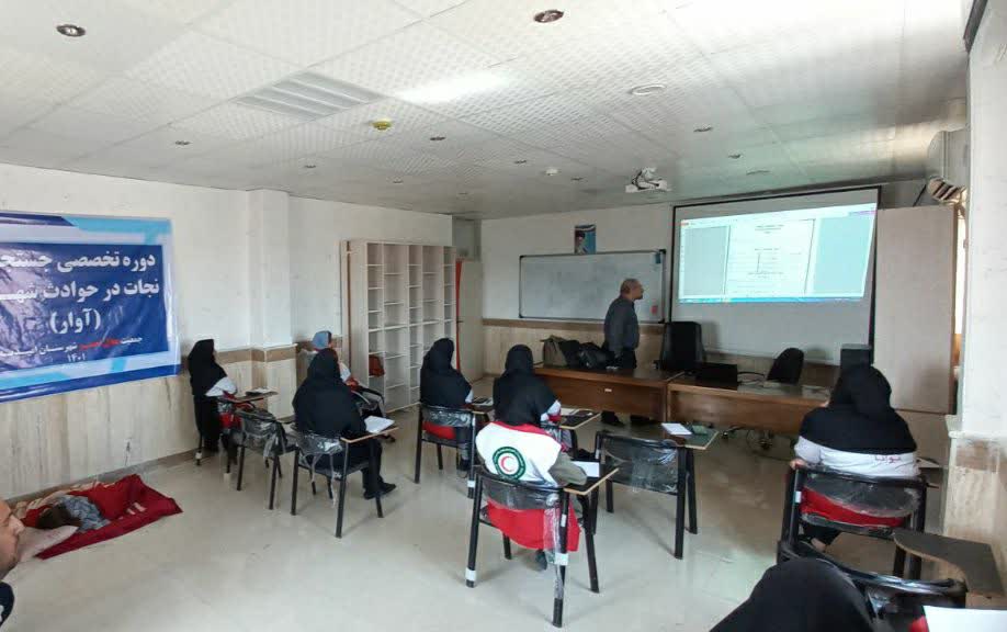 دوره آموزش جست‌وجو و نجات شهری در شهرستان امیدیه برگزار شد