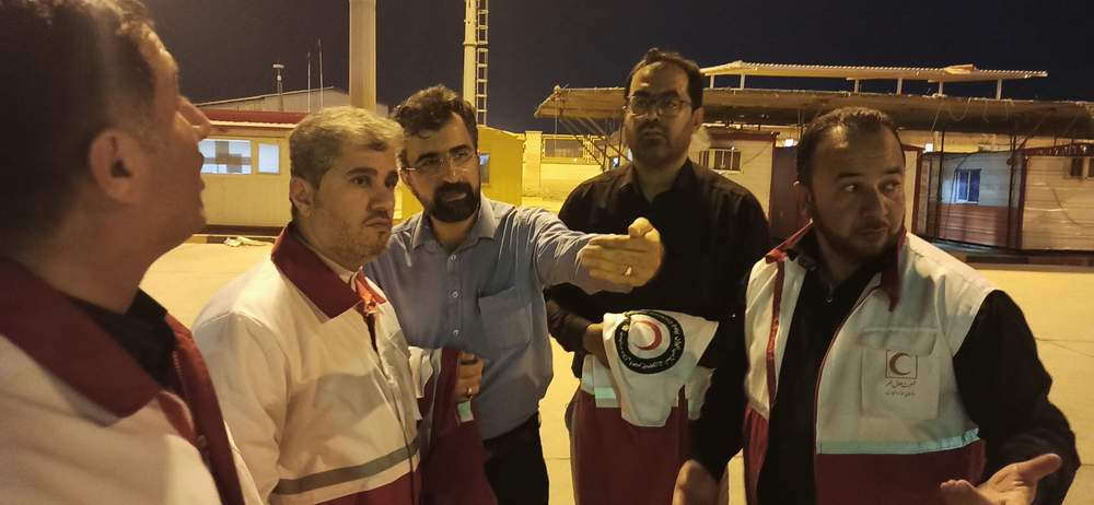 بازدید مدیر عامل جمعیت هلال احمر استان خوزستان از روند برپایی قرارگاه عملیاتی و پشتیبانی امداد و نجات شهید جهان آرا شلمچه