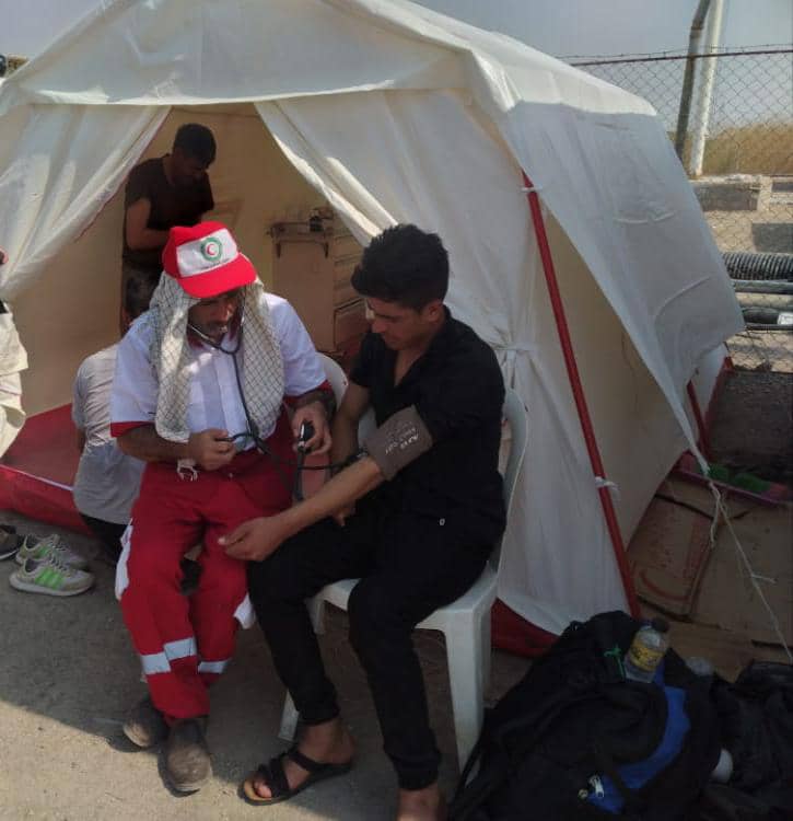 نجاتگران هلال احمر خوزستان پای کار خدمت به زائران حرم سید الشهدا